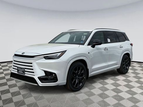 New 2026 Lexus TX 500h AWD image 5