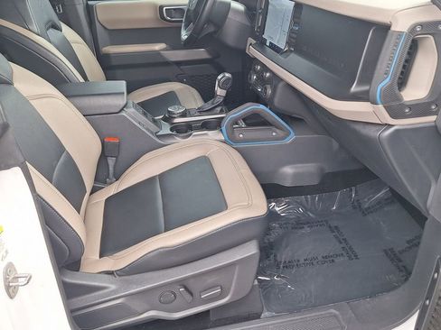 Used 2023 Ford Bronco Wildtrak AWD/4WD image 23
