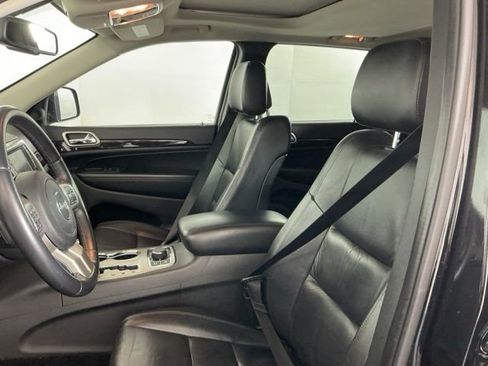 Used 2013 Jeep Grand Cherokee Laredo AWD/4WD image 14