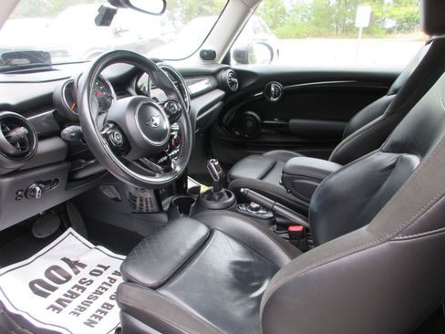 Used 2020 MINI Cooper S FWD image 9