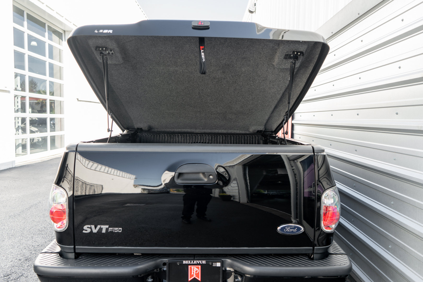 Used 2004 Ford F150 Lightning RWD image 24