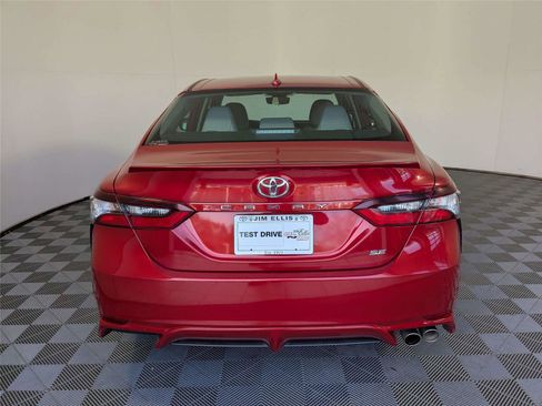 Used 2023 Toyota Camry SE FWD image 6