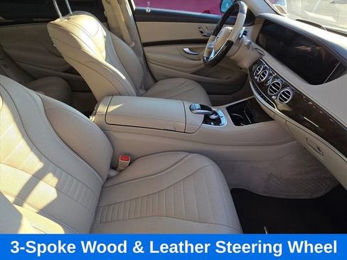 Used 2019 Mercedes-Benz S 560 Sedan image 20