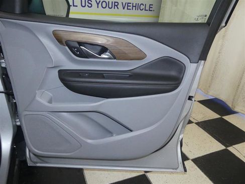 Used 2018 GMC Terrain SLE image 23