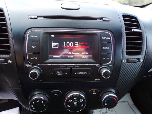 Used 2014 Kia Forte EX image 34