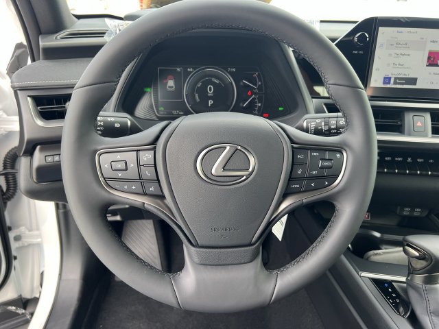 Used 2024 Lexus UX 250h FWD image 14