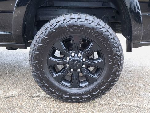 Used 2024 RAM 2500 Limited AWD/4WD image 40