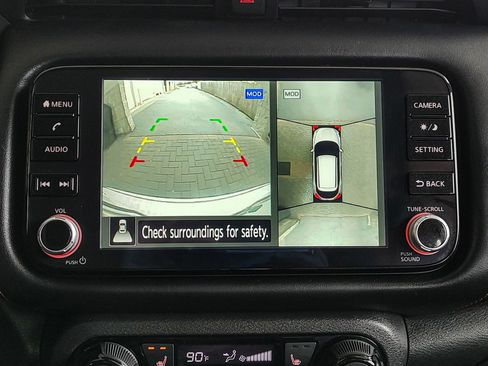 Used 2024 Nissan Kicks SR w/ SR Premium Package image 5