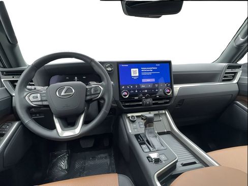 Used 2025 Lexus GX 550 w/ Cold Area Package AWD/4WD image 35