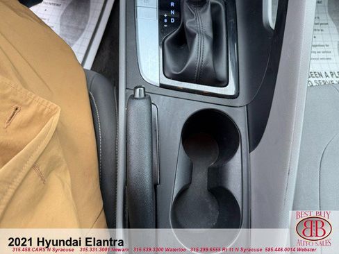 Used 2021 Hyundai Elantra SEL image 24