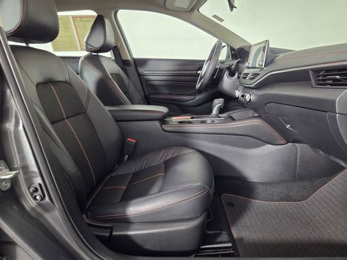 Used 2022 Nissan Altima 2.5 SR image 32