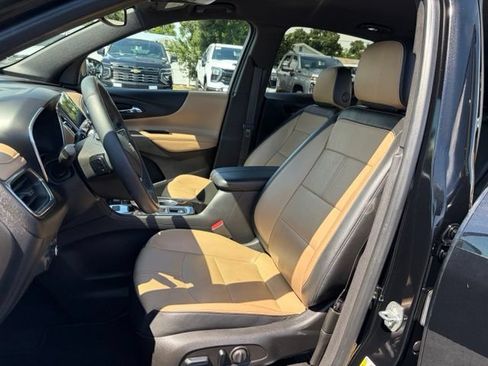 Used 2023 Chevrolet Equinox Premier AWD/4WD image 14