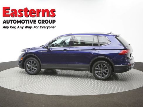 Used 2022 Volkswagen Tiguan SE w/ Panoramic Sunroof Package AWD/4WD image 62