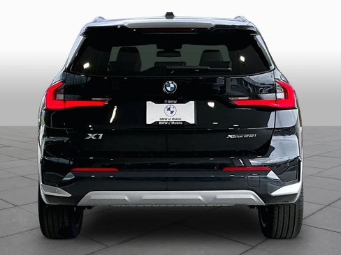 New 2026 BMW X1 xDrive28i w/ Technology Package AWD/4WD image 4