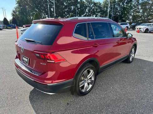 Used 2019 Volkswagen Tiguan SEL Premium AWD/4WD image 7