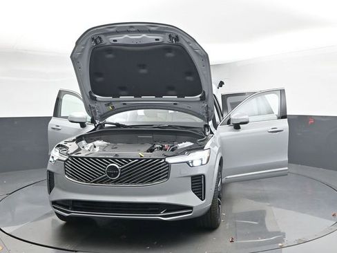 New 2026 Volvo XC90 B6 Plus w/ Protection Package Premier image 55