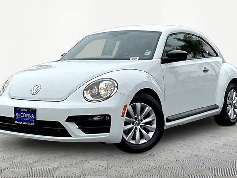 Used 2017 Volkswagen Beetle 1.8T Classic image 3