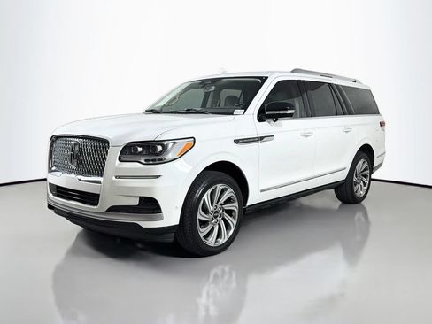 Used 2022 Lincoln Navigator L Reserve AWD/4WD image 1