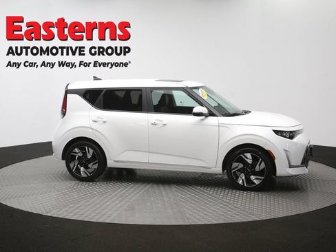 Used 2023 Kia Soul GT-Line FWD image 46