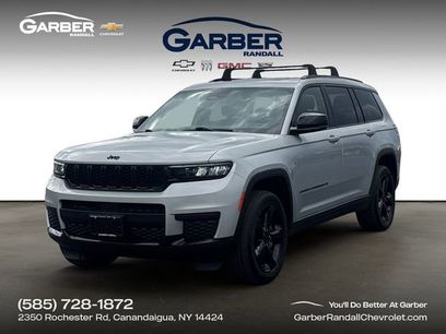 Used 2023 Jeep Grand Cherokee L Laredo