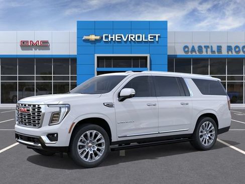 New 2026 GMC Yukon XL Denali w/ Denali Reserve Package AWD/4WD image 2