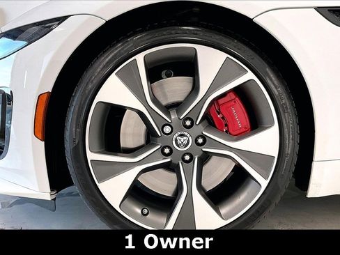 Used 2024 Jaguar F-TYPE Coupe AWD image 10