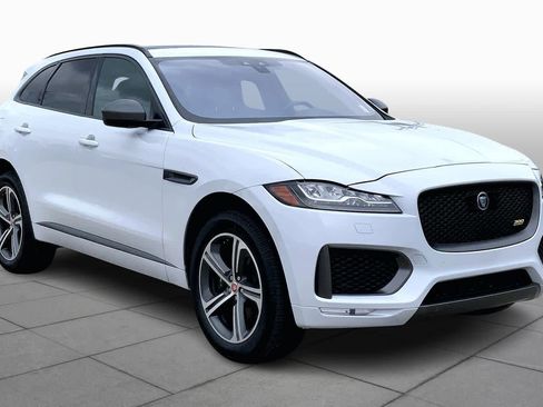 Used 2020 Jaguar F-PACE 300 Sport image 3