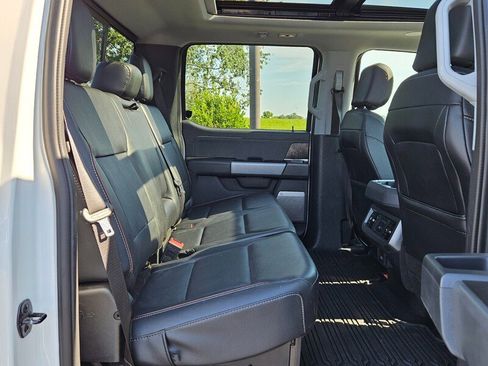 Used 2023 Ford F250 Lariat w/ Lariat Ultimate Package image 14