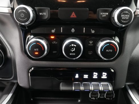 Used 2022 RAM 1500 Lone Star AWD/4WD image 24