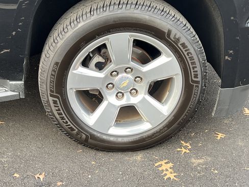 Used 2017 Chevrolet Tahoe LT w/ Luxury Package image 13