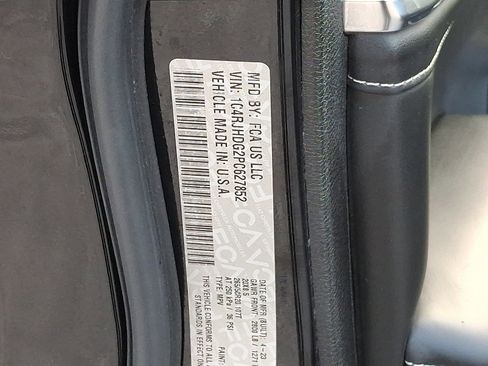 Used 2023 Jeep Grand Cherokee Overland w/ Luxury Tech Group IV image 28