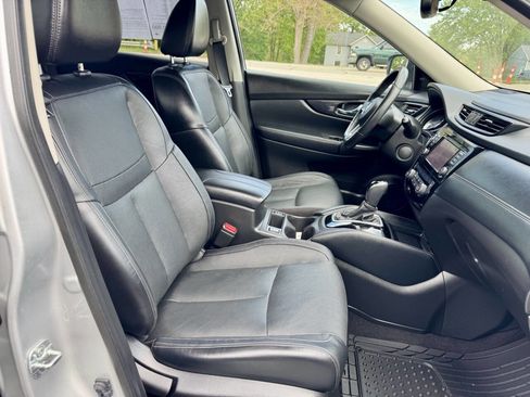 Used 2018 Nissan Rogue SL AWD/4WD image 27