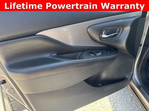 Used 2024 Nissan Murano SV FWD image 12