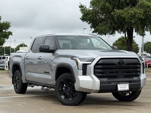 Used 2024 Toyota Tundra SR5 w/ SR5 Premium Package AWD/4WD image 2