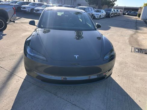Used 2025 Tesla Model 3 Long Range image 8