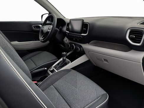 New 2026 Hyundai Venue SEL FWD image 15