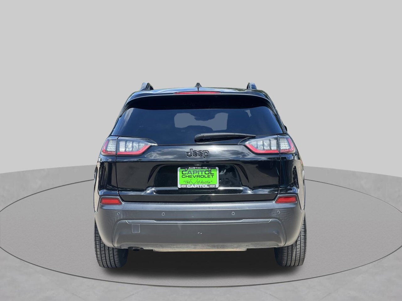 Used 2021 Jeep Cherokee Latitude Plus FWD image 4