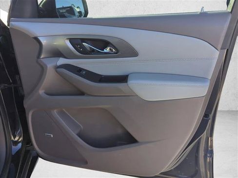 Used 2020 Chevrolet Traverse Premier FWD image 24