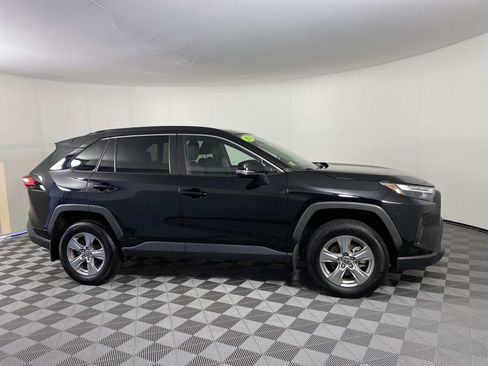 Used 2024 Toyota RAV4 LE AWD/4WD image 10