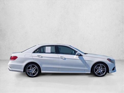 Used 2016 Mercedes-Benz E 350 Sedan image 4