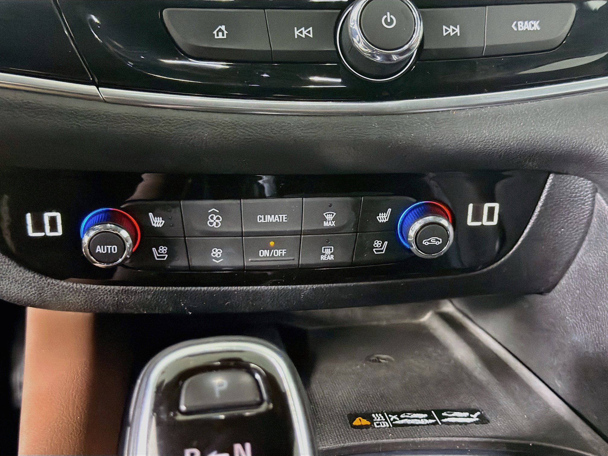 Used 2018 Buick Enclave Avenir w/ Avenir Technology Package FWD image 23