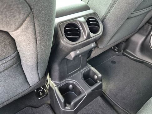 Used 2025 Jeep Gladiator Sport AWD/4WD image 22