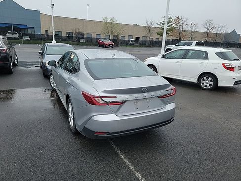 Used 2025 Toyota Camry LE image 6