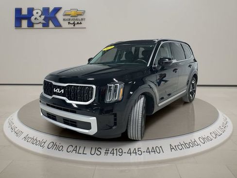 Used 2025 Kia Telluride EX AWD/4WD image 3