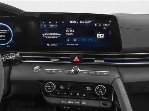 New 2026 Hyundai Elantra Hybrid FWD image 7