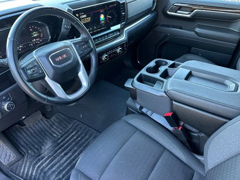 Used 2024 GMC Sierra 1500 Elevation image 10