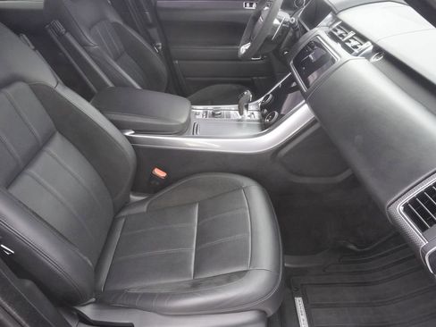 Used 2021 Land Rover Range Rover Sport HST image 23