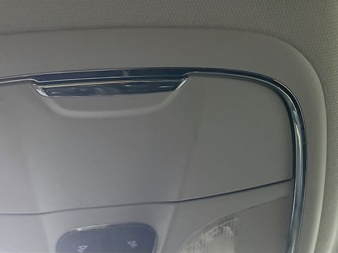 Used 2019 Jeep Cherokee Trailhawk w/ Cold Weather Group image 22