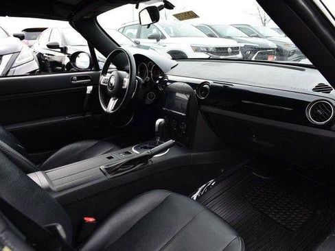 Used 2008 MAZDA MX-5 Miata Grand Touring w/ Premium Pkg image 11