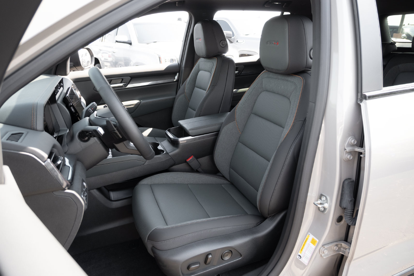 New 2026 GMC Terrain AT4 AWD/4WD image 36
